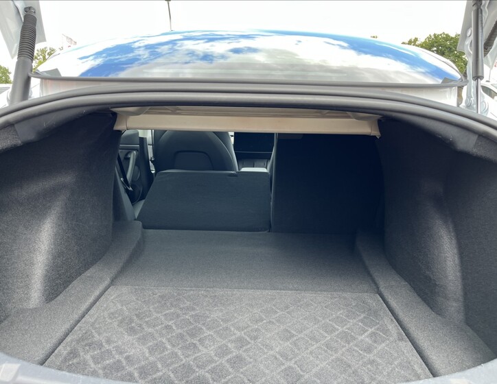 Tesla Model 3 29
