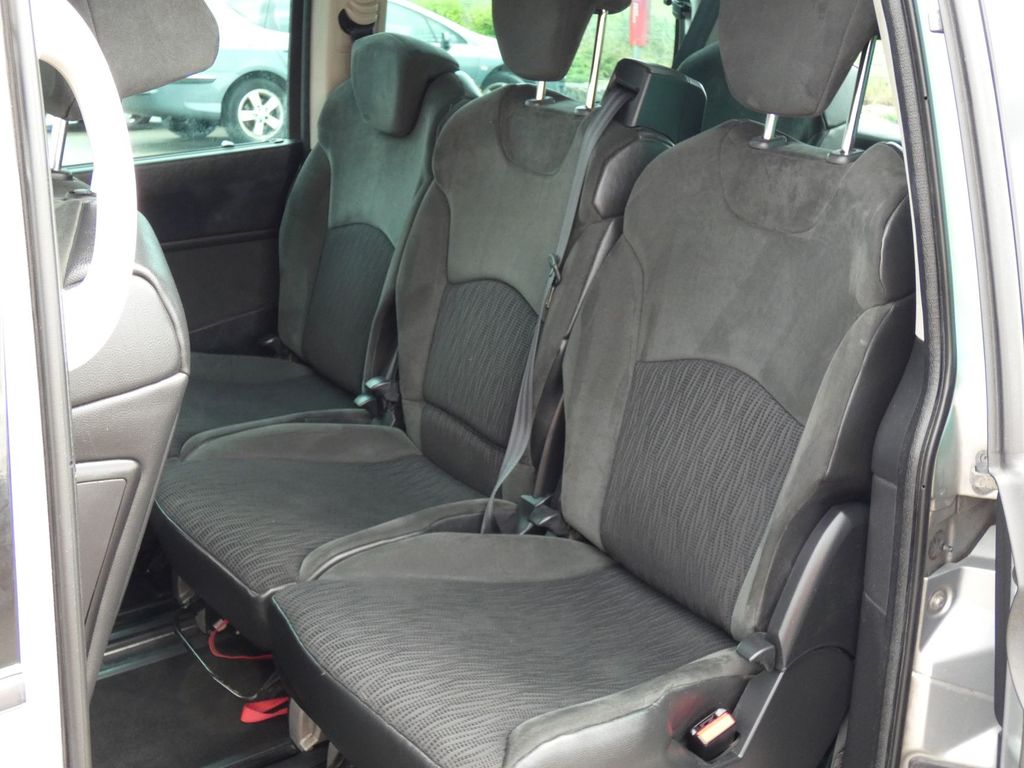 Citroën C8