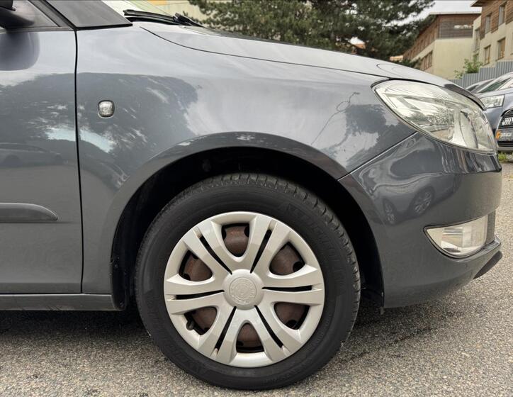 Škoda Fabia 19