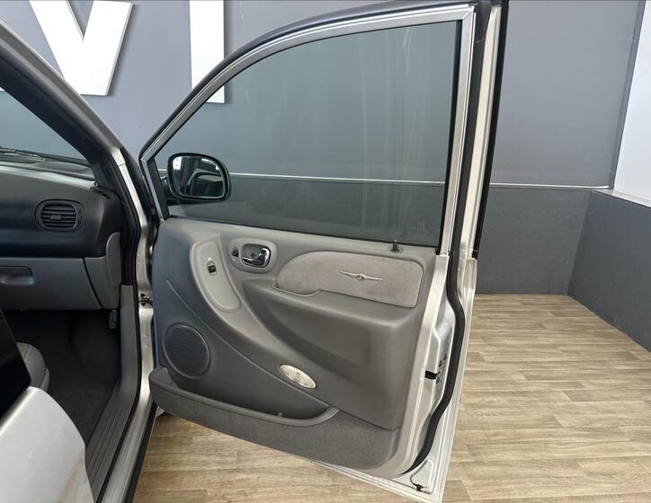 Chrysler Grand Voyager 20
