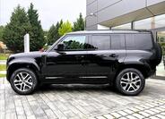 Land Rover Defender 2