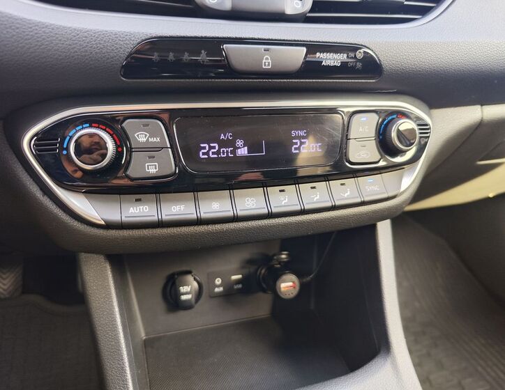 Hyundai i30 18