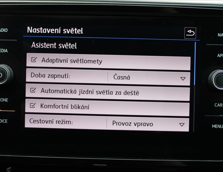 Volkswagen Passat 13