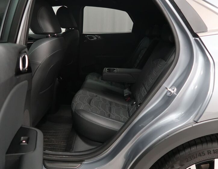 KIA XCeed 10