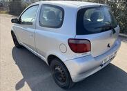 Toyota Yaris 8