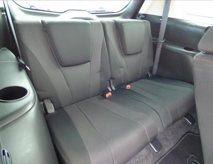 Mazda 5 48