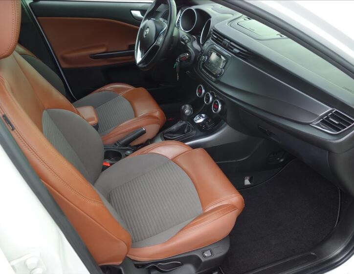 Alfa Romeo Giulietta 27