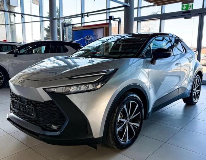 Toyota C-HR 3
