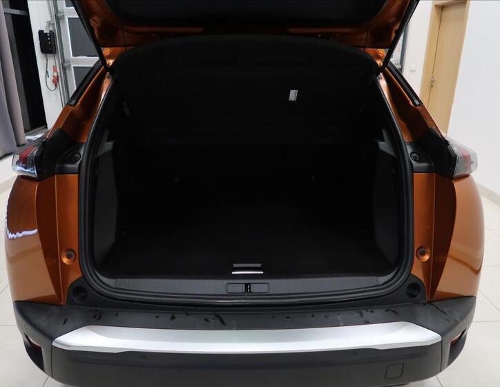 Peugeot 2008 9
