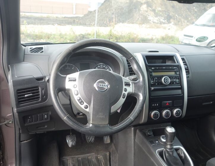 Nissan Ostatní 18