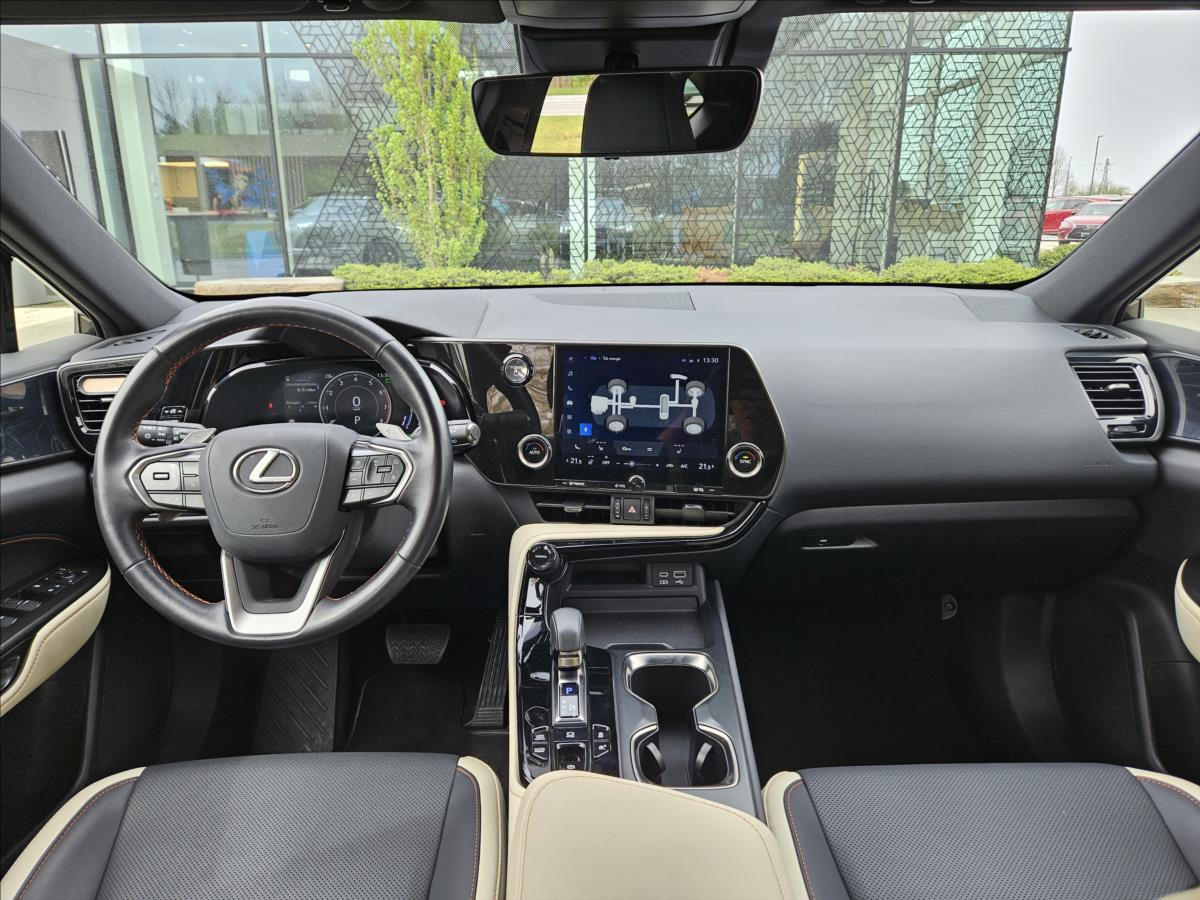 Lexus NX 450h plus