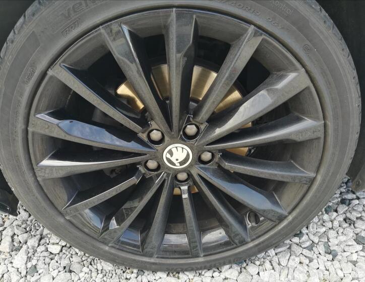 Škoda Superb 24
