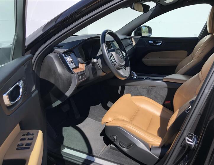 Volvo XC60 6