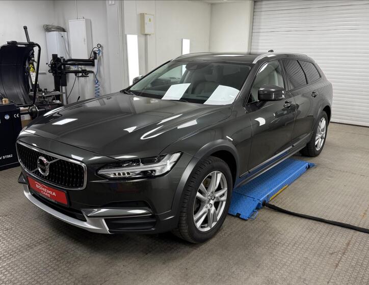 Volvo V90 3