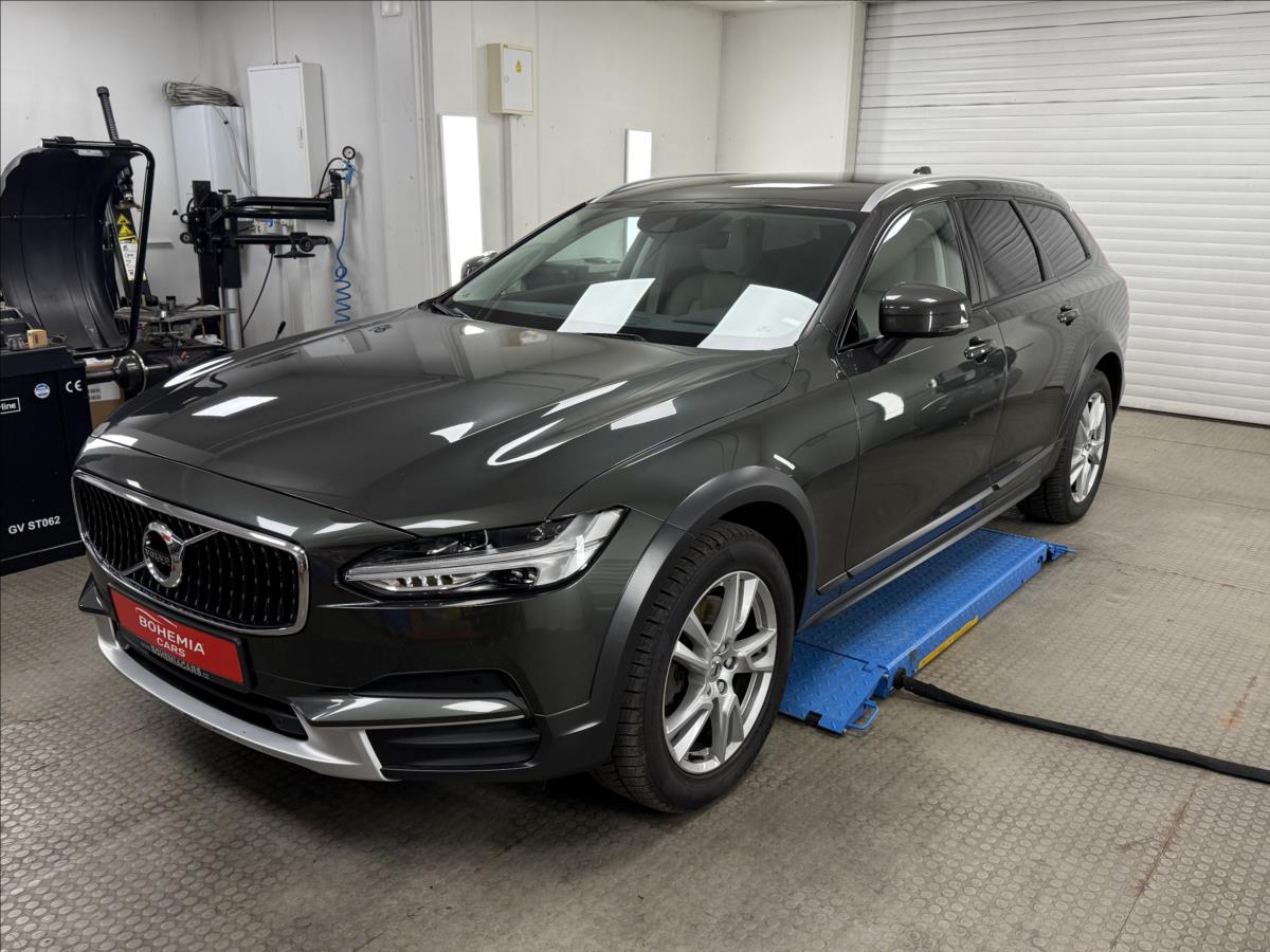 Volvo V90