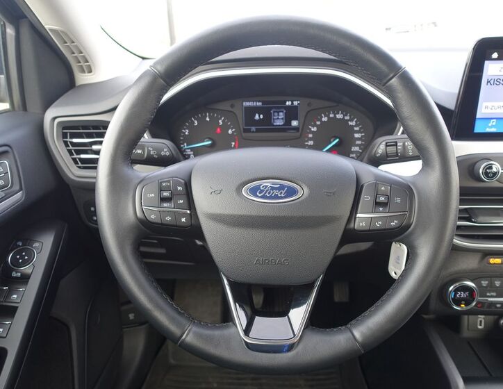 Ford Focus 10