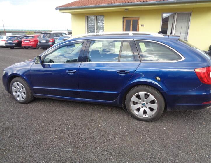 Škoda Superb 5
