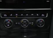 Volkswagen Golf 29