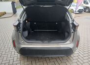 Toyota Yaris Cross 13