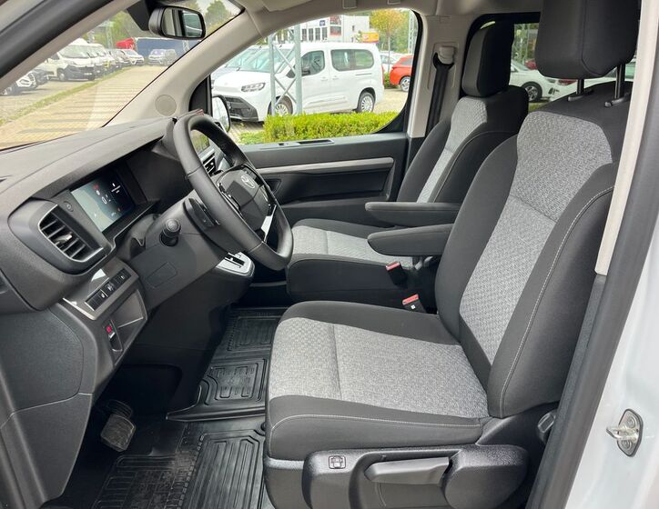 Toyota ProAce Verso 13