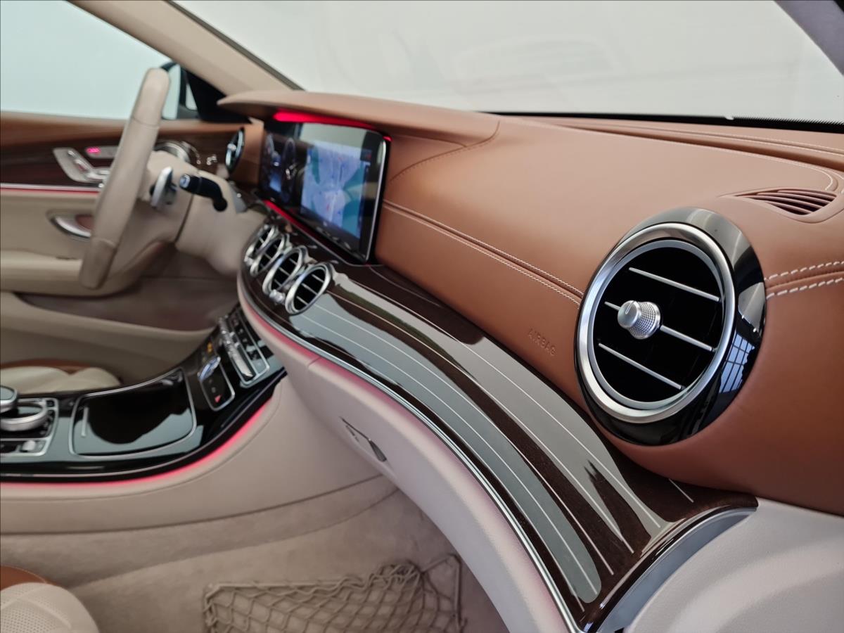Mercedes-Benz Třídy E