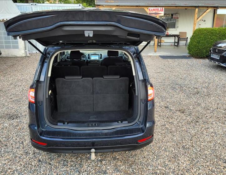 Ford Galaxy 38