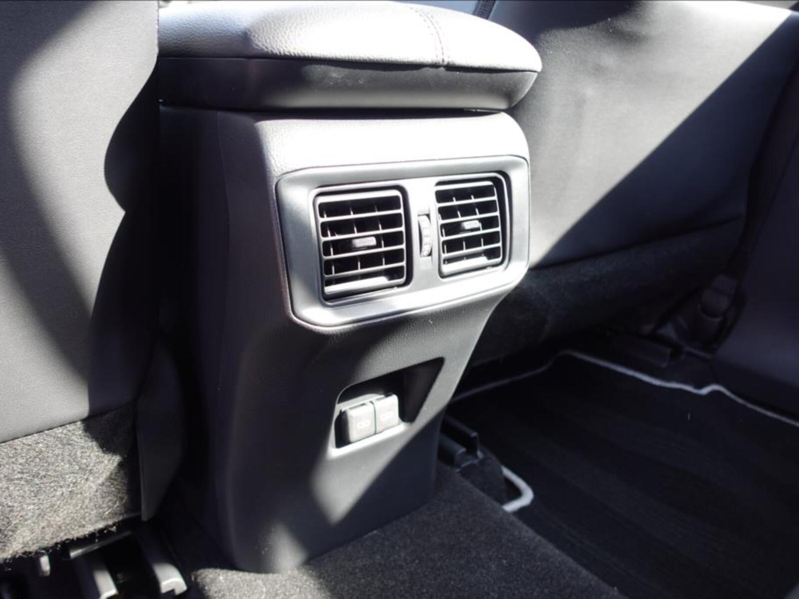 Toyota RAV4 33