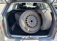 Volkswagen Passat 25