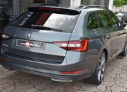 Škoda Superb 8