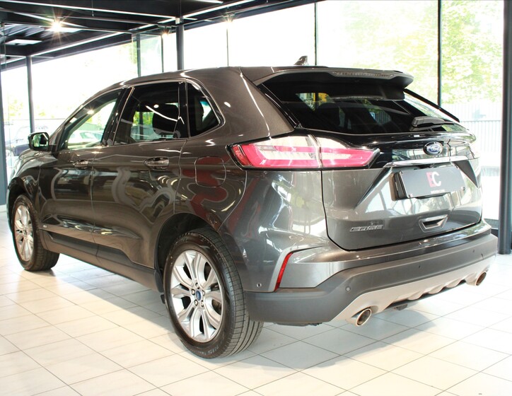 Ford Edge 4