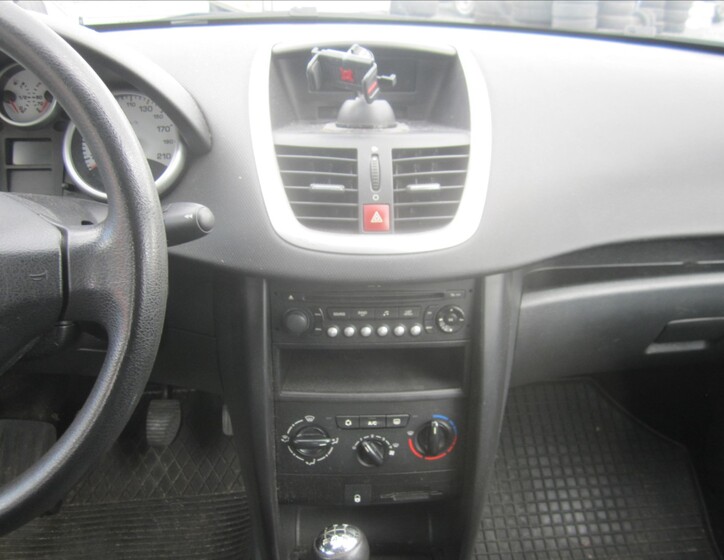 Peugeot 207 9