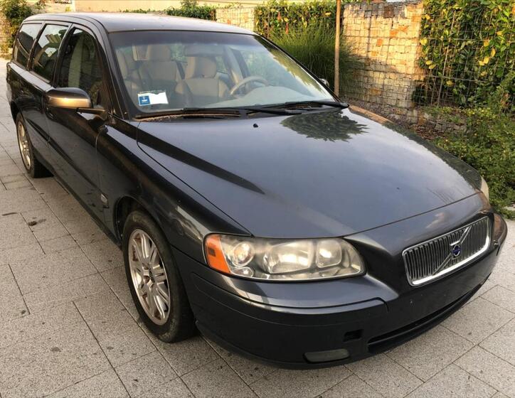 Volvo V70 1