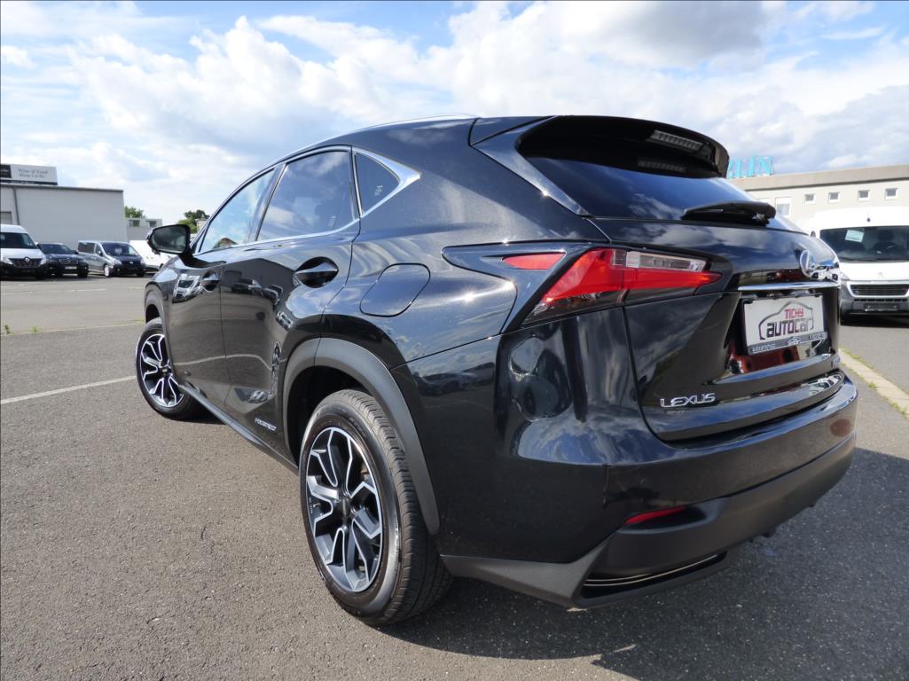 Lexus NX 300h