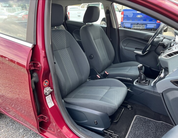Ford Fiesta 23