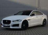 Jaguar XE 1