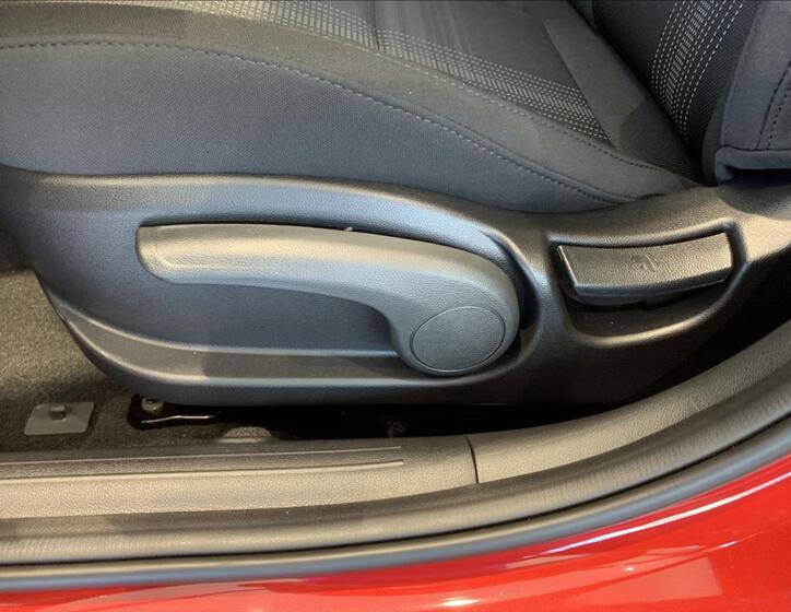 Hyundai i20 25