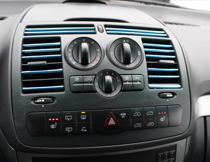 Mercedes-Benz Viano 19