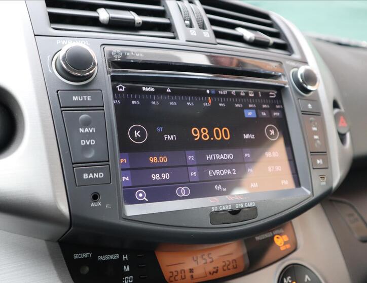 Toyota RAV4 13