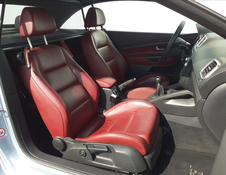 Volkswagen EOS 14