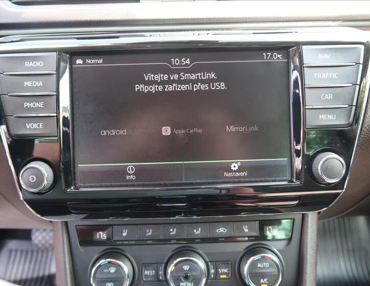 Škoda Superb 16