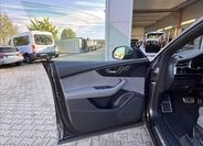 Audi Q8 24