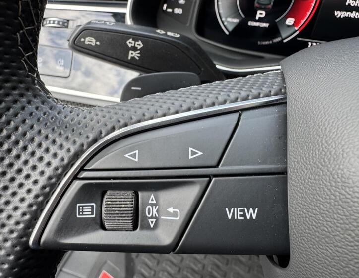 Audi SQ7 32