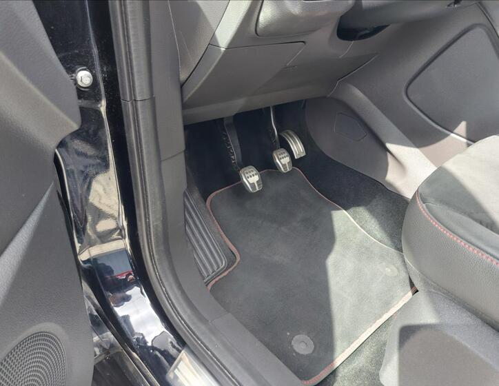 Ford Kuga 26