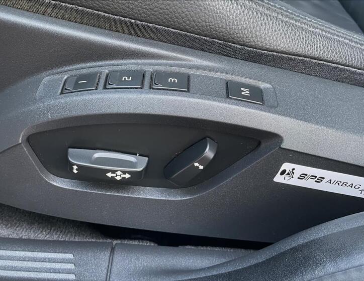 Volvo V50 22