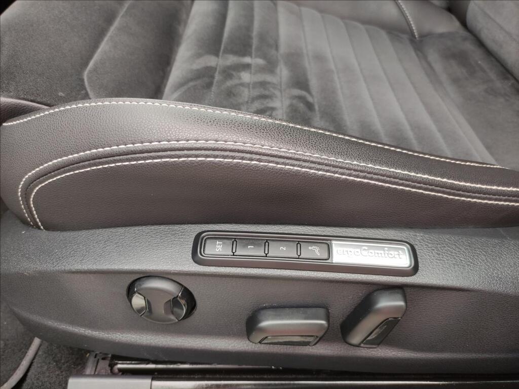 Volkswagen Passat 10