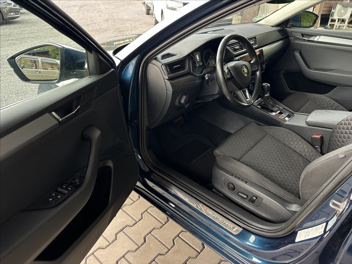 Škoda Superb