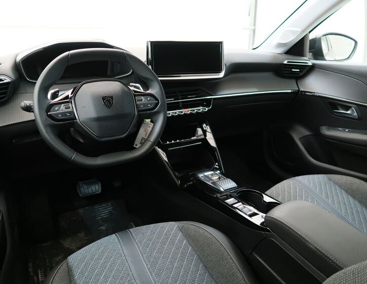 Peugeot 208 15