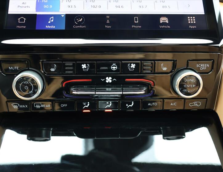 Jeep Grand Cherokee 34