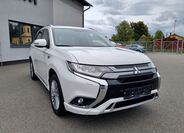 Mitsubishi Outlander 7