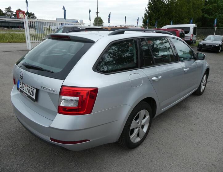 Škoda Octavia 9